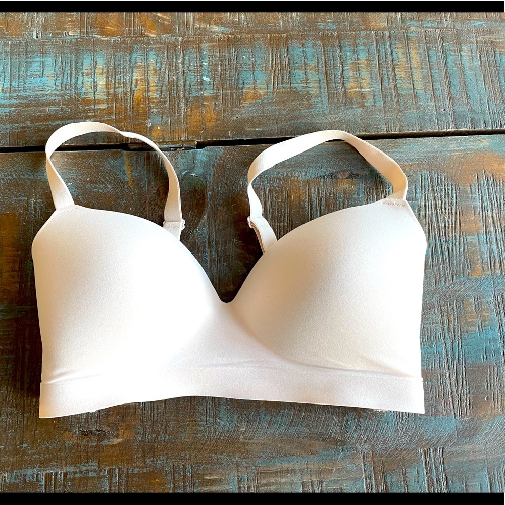 New Soma wireless Bra. 34DD